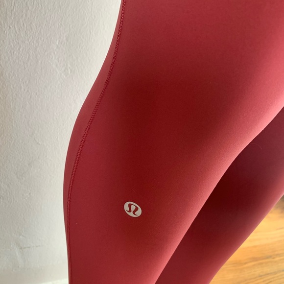 Lululemon yoga pants size 8 - Picture 1 of 6